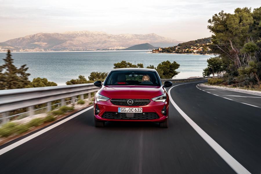  Opel Corsa GS Line (F) 2019 года  (фото 32 из 44)